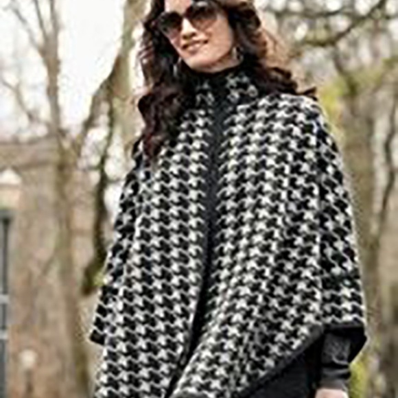 LAST CHANCE Pendleton Merino Wool Houndstooth Cape Poncho size SP - Picture 2 of 2